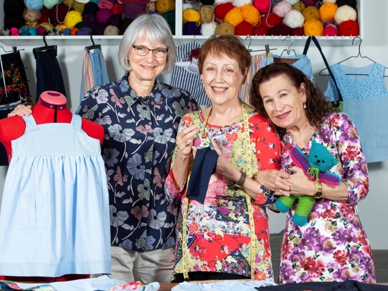 Homeowners band together to sew for those who need it