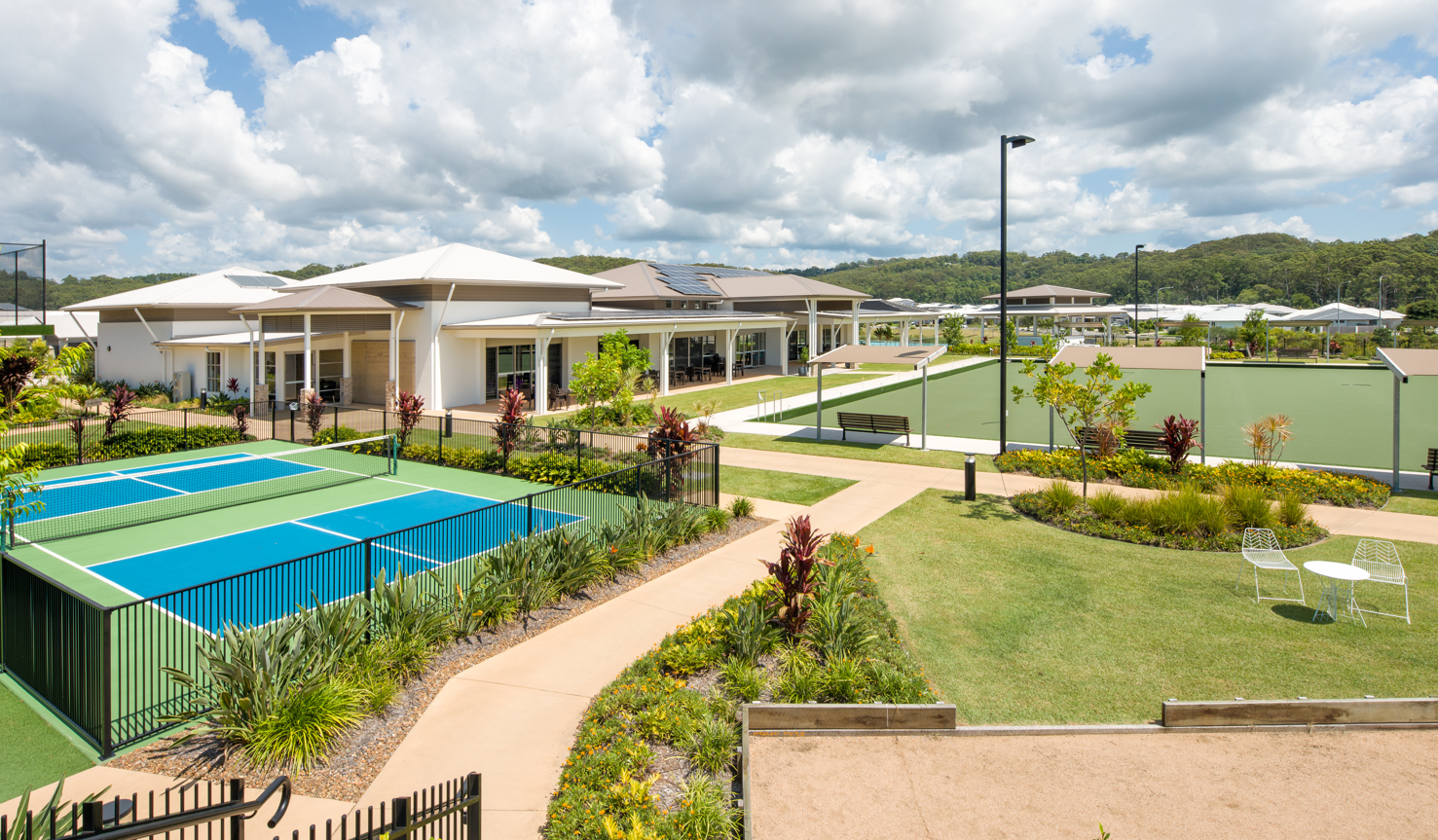 Halcyon Lakeside pickleball courts, lawn bowls green and recreational club 
