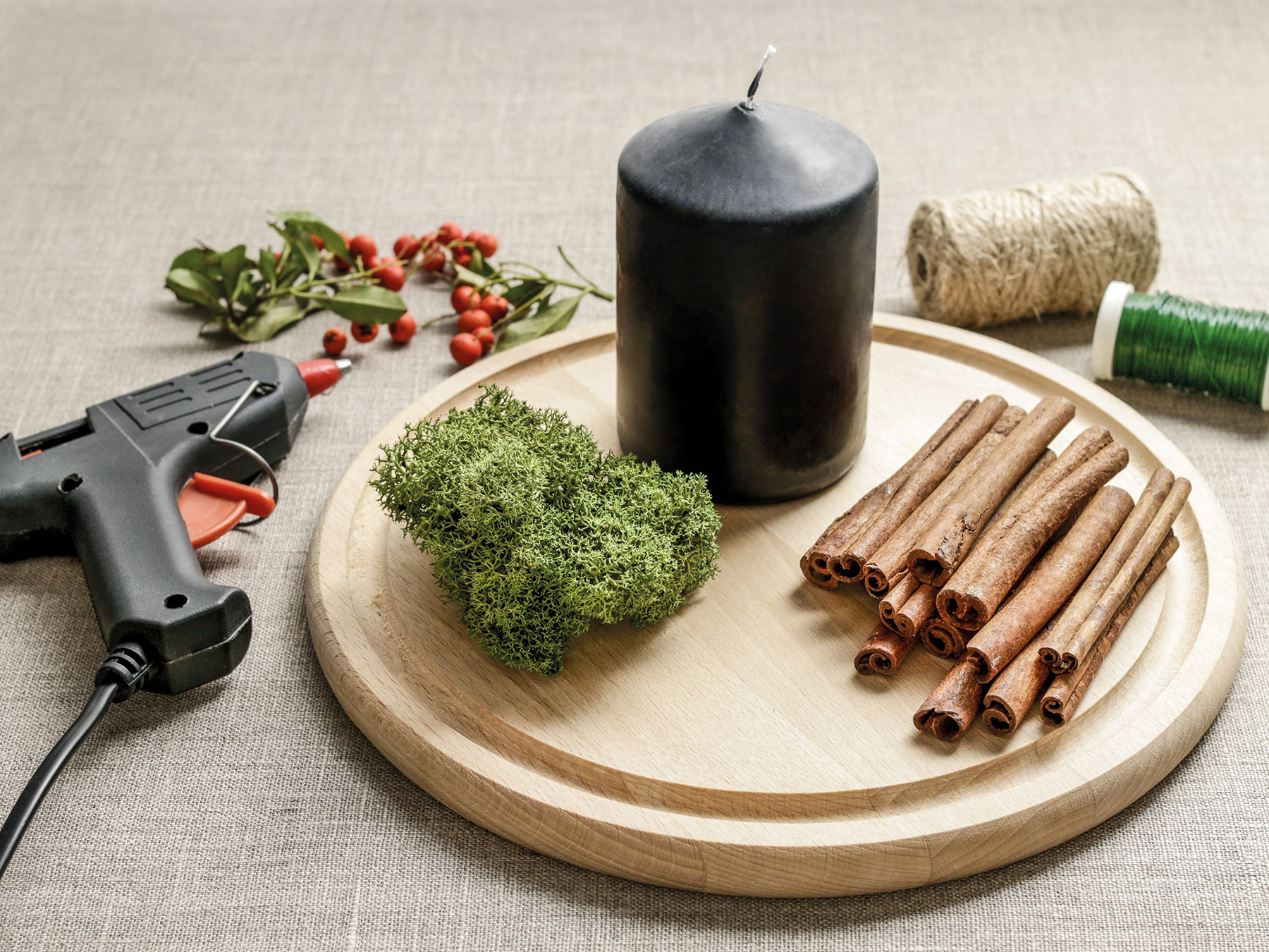 Easy DIY Christmas Candle