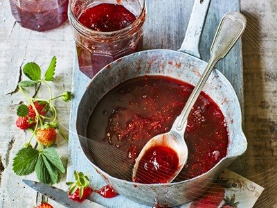DIY Home made strawberry jam with...
