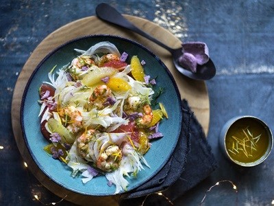 Fennel salad with prawns and citrus fruits