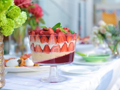 Miguel's Breezy Berry Trifle
