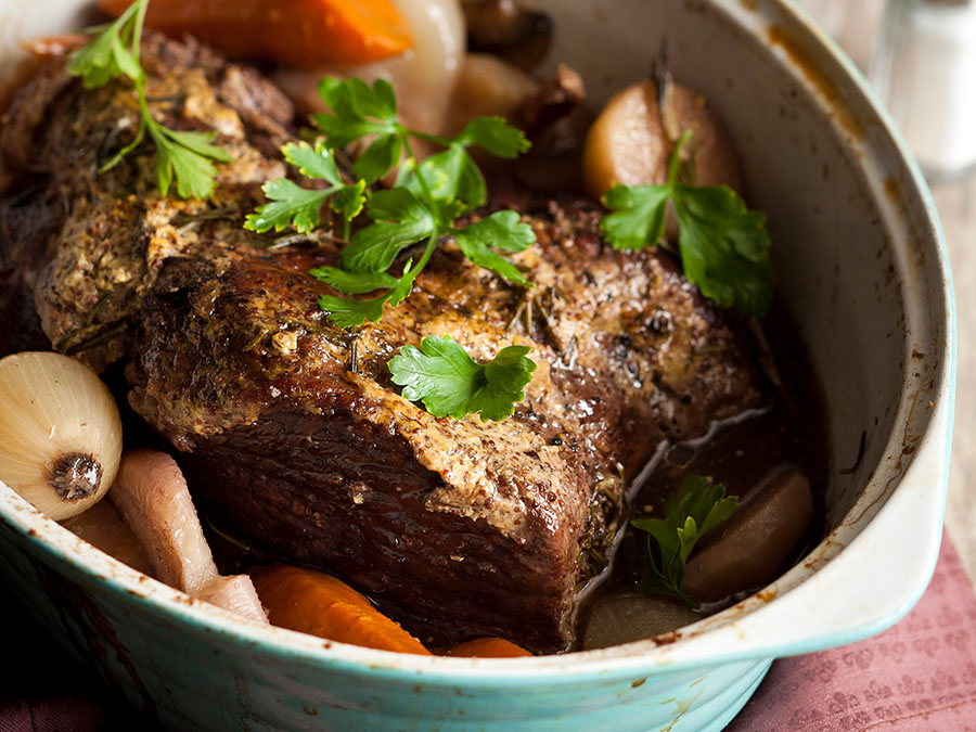 How to make: Beef roast with golden mushroom gravy