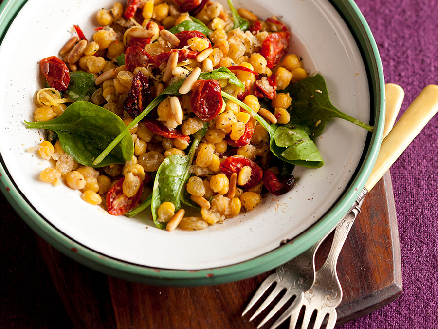 Braised chickpeas with spinach and oven dried tomatoes